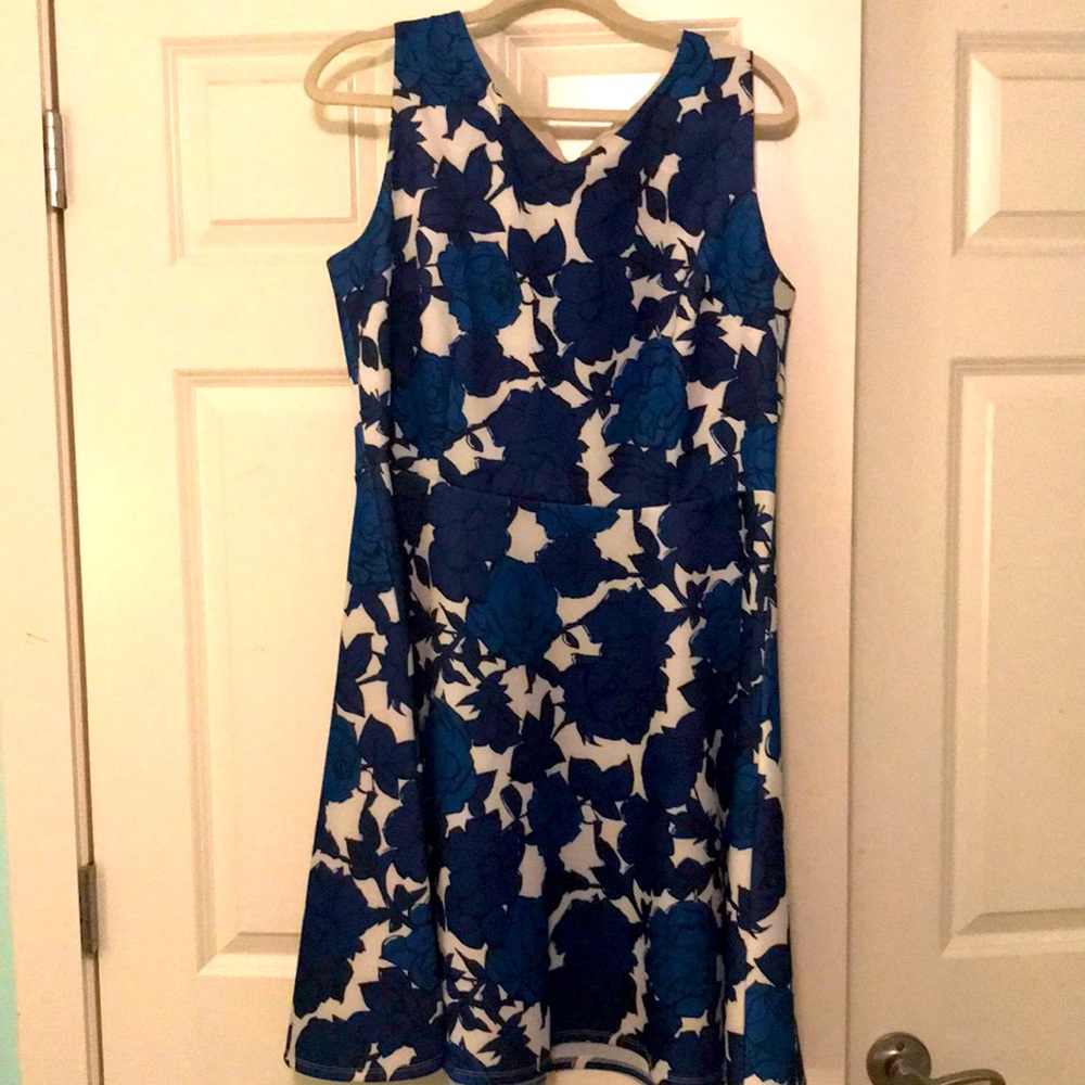 XL blue floral dress